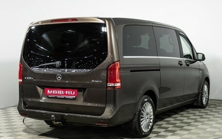 Mercedes-Benz V-Класс, 2016 год, 3 550 000 рублей, 7 фотография