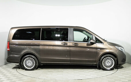 Mercedes-Benz V-Класс, 2016 год, 3 550 000 рублей, 4 фотография