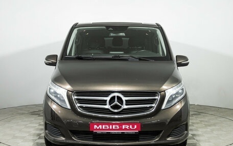 Mercedes-Benz V-Класс, 2016 год, 3 550 000 рублей, 2 фотография