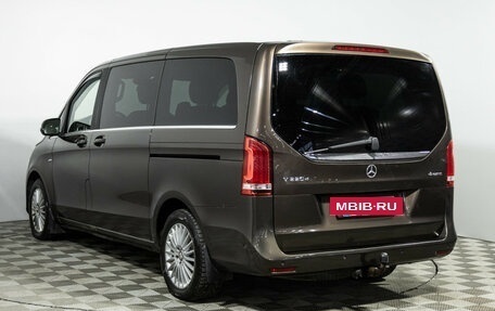 Mercedes-Benz V-Класс, 2016 год, 3 550 000 рублей, 5 фотография