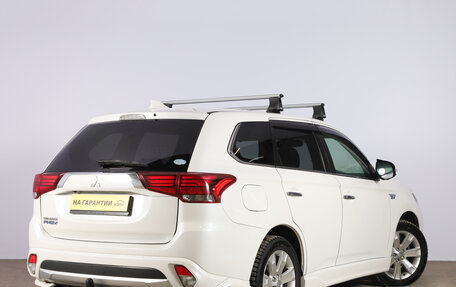 Mitsubishi Outlander III рестайлинг 3, 2015 год, 2 429 000 рублей, 7 фотография