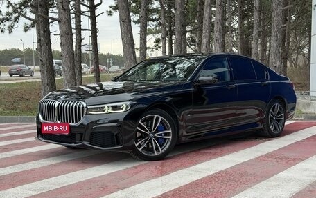 BMW 7 серия, 2019 год, 5 800 000 рублей, 1 фотография