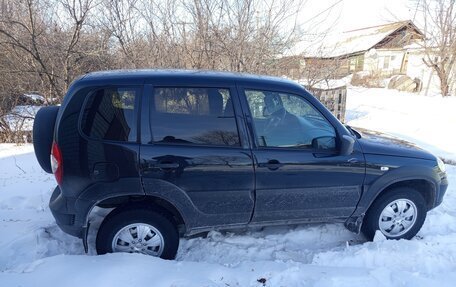 Chevrolet Niva I рестайлинг, 2018 год, 580 000 рублей, 2 фотография
