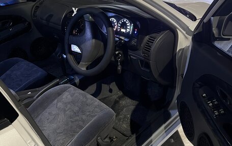 Mitsubishi Mirage VI рестайлинг, 2000 год, 420 000 рублей, 10 фотография