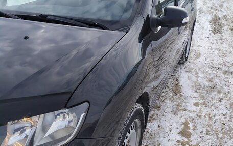 Renault Logan II, 2015 год, 690 000 рублей, 10 фотография