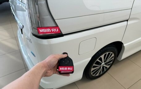 Nissan Serena IV, 2015 год, 1 699 000 рублей, 27 фотография