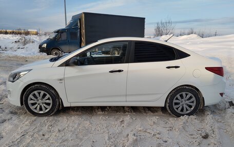 Hyundai Solaris II рестайлинг, 2015 год, 920 000 рублей, 7 фотография