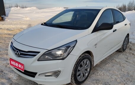 Hyundai Solaris II рестайлинг, 2015 год, 920 000 рублей, 8 фотография