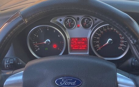 Ford Focus II рестайлинг, 2010 год, 520 000 рублей, 3 фотография