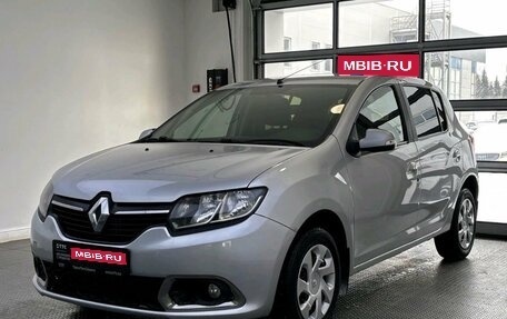 Renault Sandero II рестайлинг, 2016 год, 855 000 рублей, 1 фотография