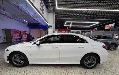 Mercedes-Benz A-Класс, 2022 год, 1 750 000 рублей, 4 фотография