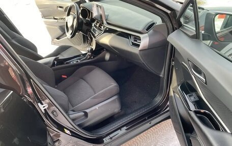 Toyota C-HR I рестайлинг, 2019 год, 2 150 000 рублей, 14 фотография