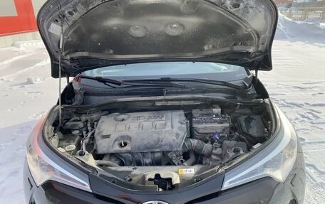 Toyota C-HR I рестайлинг, 2019 год, 2 150 000 рублей, 25 фотография