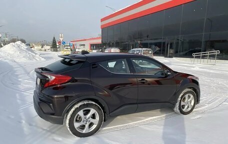 Toyota C-HR I рестайлинг, 2019 год, 2 150 000 рублей, 34 фотография