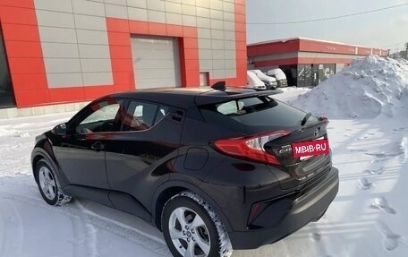 Toyota C-HR I рестайлинг, 2019 год, 2 150 000 рублей, 35 фотография