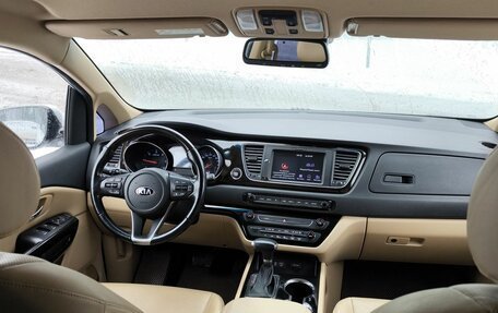 KIA Carnival III, 2019 год, 3 199 000 рублей, 23 фотография