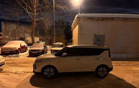 KIA Soul III, 2021 год, 2 000 000 рублей, 2 фотография