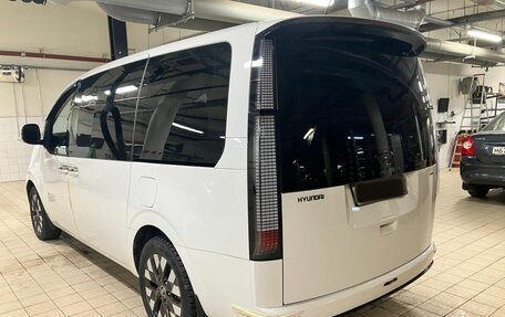 Hyundai Staria, 2022 год, 5 399 000 рублей, 4 фотография