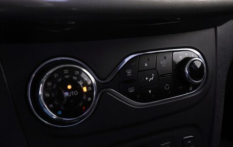 Renault Sandero II рестайлинг, 2016 год, 969 000 рублей, 14 фотография