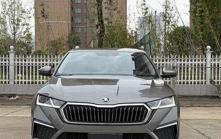 Skoda Octavia IV, 2022 год, 2 200 000 рублей, 2 фотография