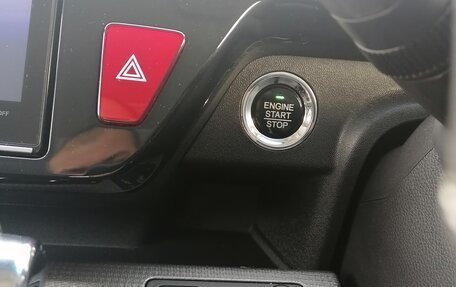 Honda Stepwgn IV, 2017 год, 1 950 000 рублей, 11 фотография