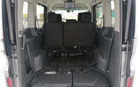 Honda Stepwgn IV, 2017 год, 1 950 000 рублей, 17 фотография