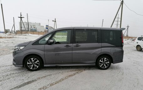 Honda Stepwgn IV, 2017 год, 1 950 000 рублей, 28 фотография