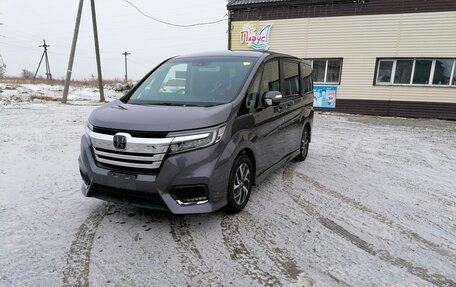 Honda Stepwgn IV, 2017 год, 1 950 000 рублей, 33 фотография