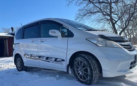 Honda Freed I, 2013 год, 1 350 000 рублей, 8 фотография