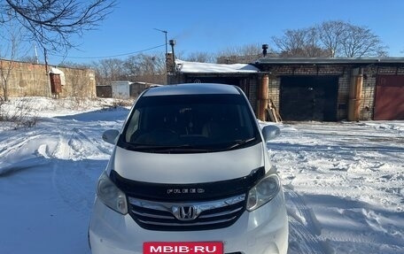Honda Freed I, 2013 год, 1 350 000 рублей, 5 фотография