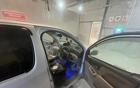 Toyota FunCargo, 2002 год, 400 000 рублей, 8 фотография