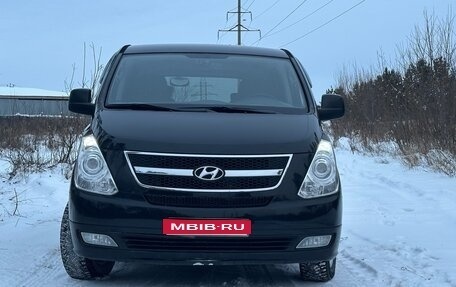 Hyundai Grand Starex Grand Starex I рестайлинг 2, 2010 год, 2 000 000 рублей, 1 фотография