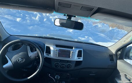 Toyota Hilux VII, 2013 год, 2 000 000 рублей, 9 фотография