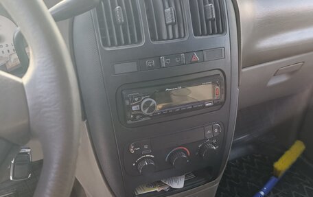 Dodge Caravan IV, 2003 год, 550 000 рублей, 2 фотография