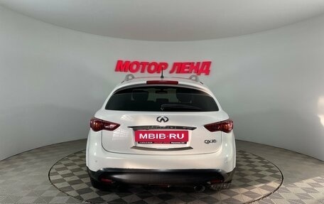 Infiniti QX70, 2014 год, 1 899 000 рублей, 5 фотография