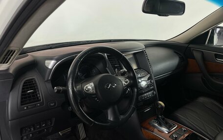 Infiniti QX70, 2014 год, 1 899 000 рублей, 10 фотография