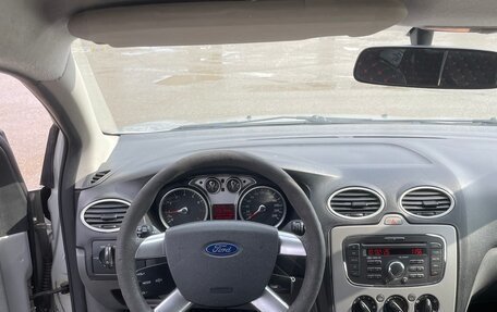 Ford Focus II рестайлинг, 2010 год, 620 000 рублей, 3 фотография