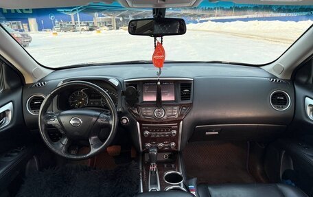 Nissan Pathfinder, 2015 год, 1 800 000 рублей, 25 фотография