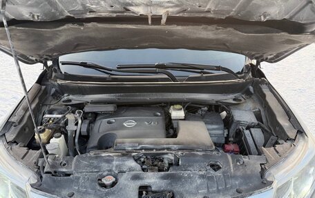 Nissan Pathfinder, 2015 год, 1 800 000 рублей, 27 фотография