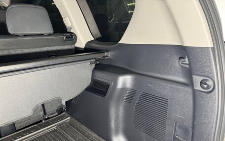 Toyota Land Cruiser Prado 150 рестайлинг 2, 2021 год, 6 500 000 рублей, 27 фотография