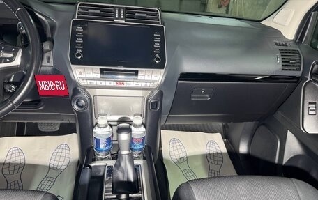 Toyota Land Cruiser Prado 150 рестайлинг 2, 2021 год, 6 500 000 рублей, 36 фотография