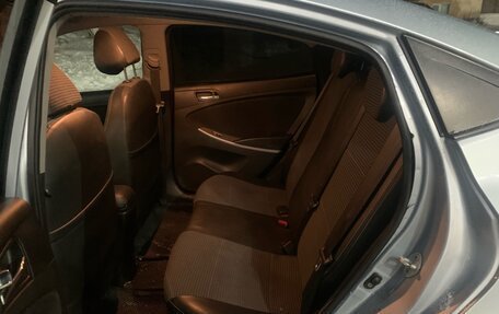 Hyundai Solaris II рестайлинг, 2013 год, 550 000 рублей, 7 фотография