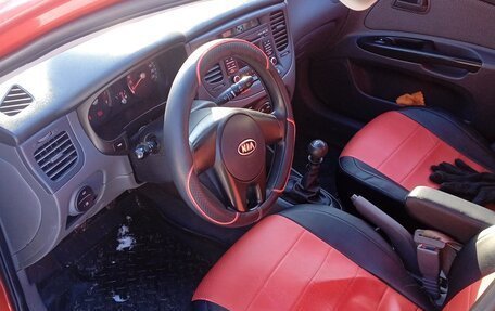 KIA Rio II, 2010 год, 585 000 рублей, 6 фотография