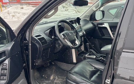 Toyota Land Cruiser Prado 150 рестайлинг 2, 2010 год, 3 200 000 рублей, 8 фотография