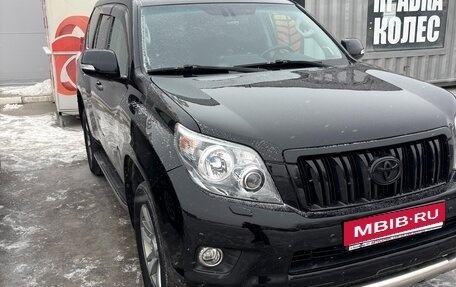 Toyota Land Cruiser Prado 150 рестайлинг 2, 2010 год, 3 200 000 рублей, 6 фотография