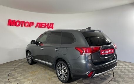 Mitsubishi Outlander III рестайлинг 3, 2017 год, 1 869 000 рублей, 6 фотография
