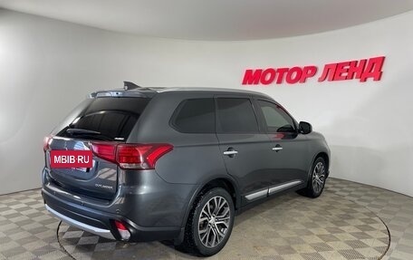 Mitsubishi Outlander III рестайлинг 3, 2017 год, 1 869 000 рублей, 4 фотография