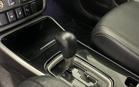 Mitsubishi Outlander III рестайлинг 3, 2017 год, 1 869 000 рублей, 17 фотография