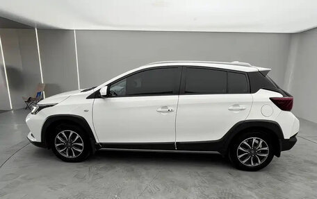 Toyota Yaris XP150 рестайлинг, 2021 год, 1 200 000 рублей, 8 фотография