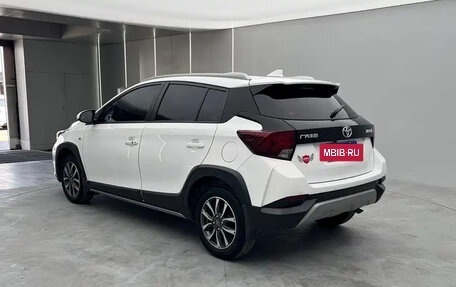 Toyota Yaris XP150 рестайлинг, 2021 год, 1 200 000 рублей, 7 фотография